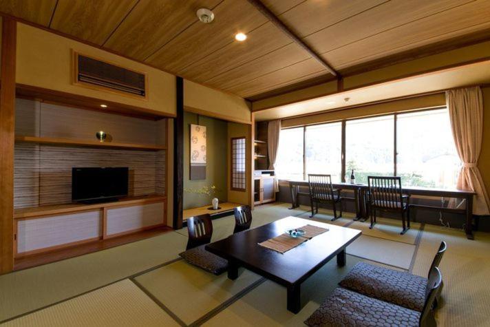 Hotel Saginoyusou Yasugi Exteriér fotografie